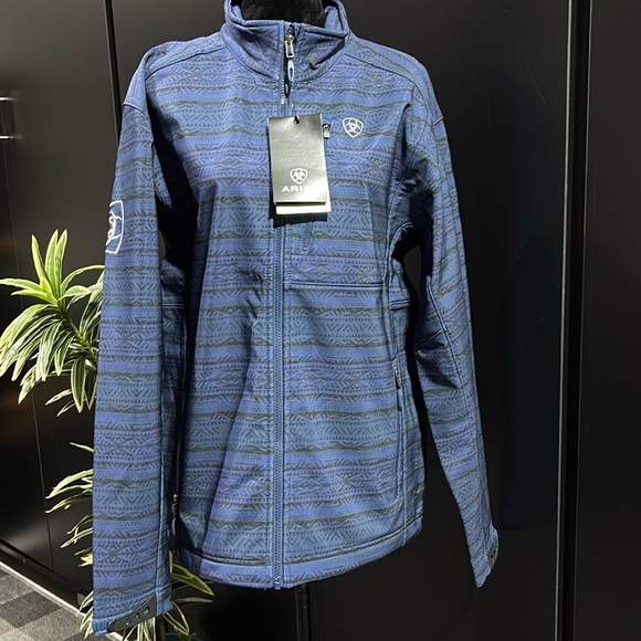 ARIAT Wind & Water Resistant,soft shell tech, winter jacket,zip up,pockets,logo - Picture 2 of 15